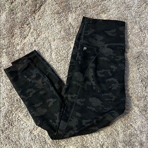 Fabletics Camo Print Leggings sz MED